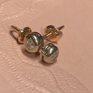 10k gold Diamond studs
